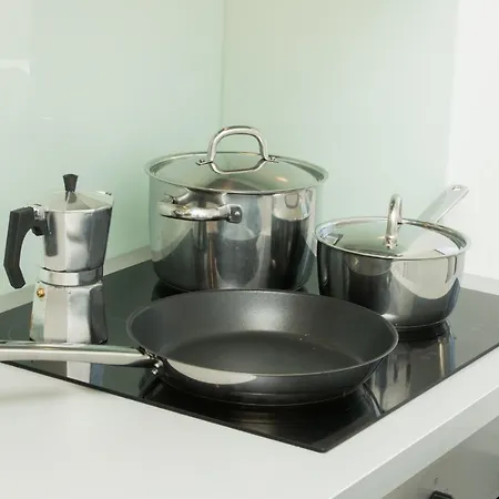Confort And Clarity Homestay Porto